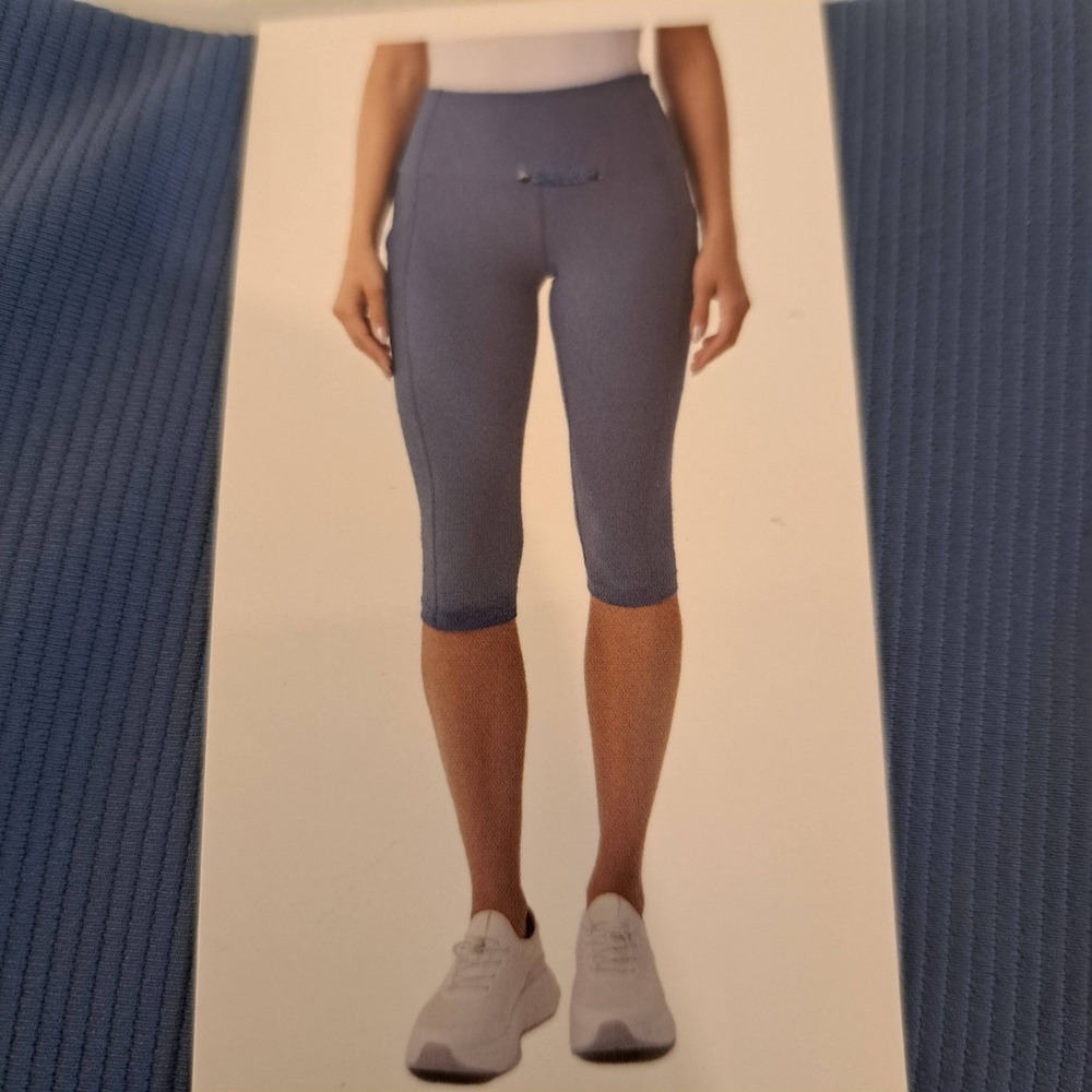 32 Degrees Women Capri XS Blue NWT Ribbed Side Pockets 1777-140